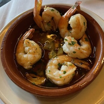 Barcelona Reston - Gambas Al ajillo (garlic shrimp) - Tapas/Small Plates Near Me - Reston, Virginia