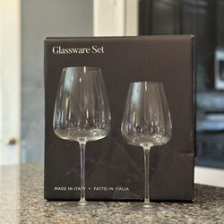 Made In - So I treated myself to a new set of white and red wine glasses.  I LOVE THESE!  From Made In simple and sexy! Comes with 4 of each