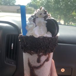 Cookies and cream freakshake Cookies and cream freakshake