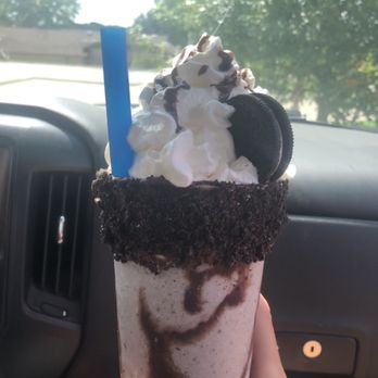 Vargas Fruiteria - Cookies and cream freakshake - Ice Cream & Frozen Yogurt Near Me - Rogers, Arkansas Vargas Fruiteria - Cookies and cream freakshake - Ice Cream & Frozen Yogurt Near Me - Rogers, Arkansas