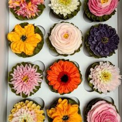Buds and Blossoms Cakery