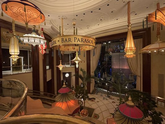 Bar Parasol by null