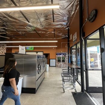 Wash N Go Laundry - Laundromat Near Me - La Mesa, California Wash N Go Laundry - Laundromat Near Me - La Mesa, California