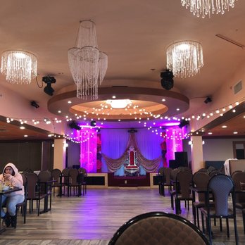 Viet's Restaurant - Large spacious event area. Reminds me of the traditional vietnamese restaurants back in Orange county. - Vietnamese Near Me - Denver, Colorado