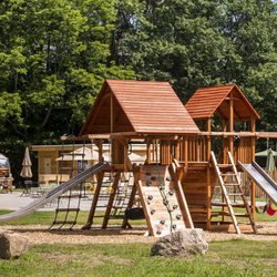 Huttopia White Mountains - Playground