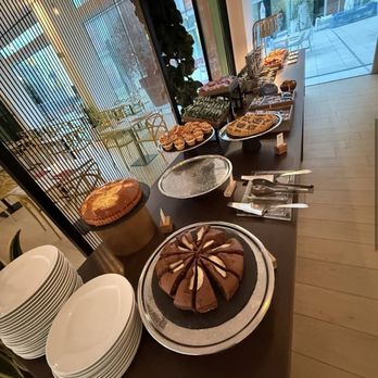 DoubleTree by Hilton Hotel Milan - Hotels Near Me - Milan, Michigan