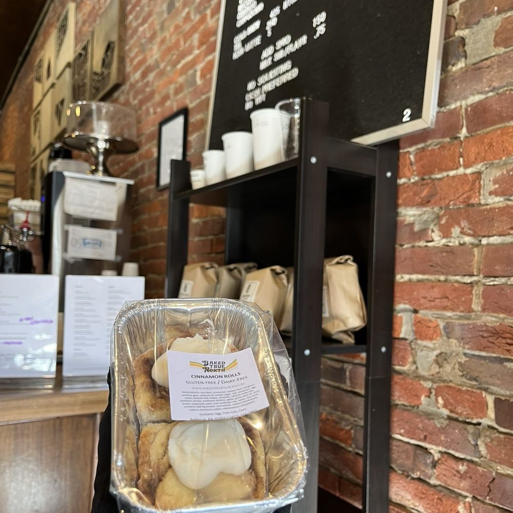 Espresso a Mano - Cinnamon roll - Coffee & Tea Near Me - Pittsburgh, Pennsylvania