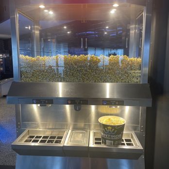 Santikos Galaxy - Popcorn dispenser - Cinema Near Me - San Antonio, Texas