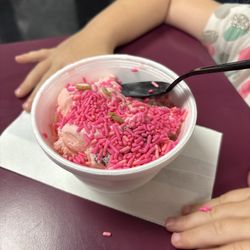 Mimis Icecream& Sweet Treats - Strawberry ice cream with pink sprinkles