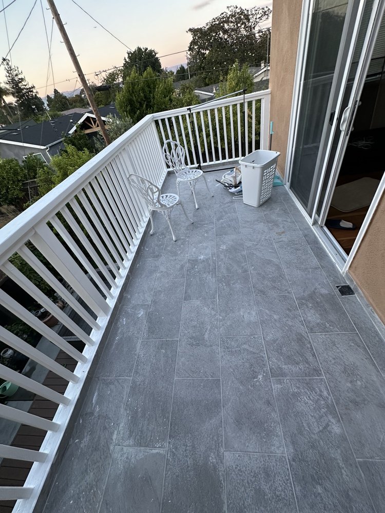 Slide of Astare Construction