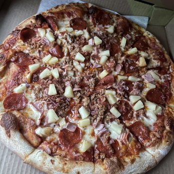 Pizza Roma Pine - Meat lovers with added pineapple - Pizza Near Me - Gibsonia, Pennsylvania Pizza Roma Pine - Meat lovers with added pineapple - Pizza Near Me - Gibsonia, Pennsylvania
