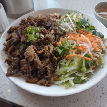 Pho Hue - Marinated pork on verm with fresh salad and nuoc chom "dressing". Very satisfying. - Vietnamese Near Me - Scarborough, Ontario Pho Hue - Marinated pork on verm with fresh salad and nuoc chom "dressing". Very satisfying. - Vietnamese Near Me - Scarborough, Ontario