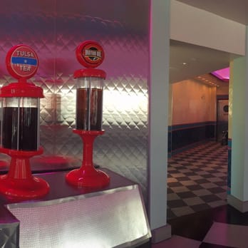 Flo's V8 Cafe - inside Flo's V8 Cafe - Cafes Near Me - Anaheim, California Flo's V8 Cafe - inside Flo's V8 Cafe - Cafes Near Me - Anaheim, California