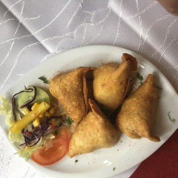Shalimar Restaurant Ulm - Samosas.  Best samosas.  Very large. - Indian Near Me - Ulm, BW