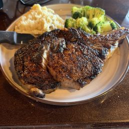 Mashed Potatoes, Broccoli, 14 oz. Ribeye Mashed Potatoes, Broccoli, 14 oz. Ribeye