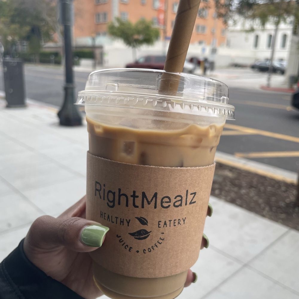 RightMealz Healthy Eatery - Iced Honey Oatmilk Coffee - Cafes Near Me - Long Beach, California RightMealz Healthy Eatery - Iced Honey Oatmilk Coffee - Cafes Near Me - Long Beach, California