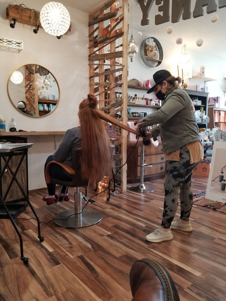 LIV&LANEY BEAUTY BOUTIQUE 12 Photos 5066 SE Hwy 101, Lincoln City, OR Yelp