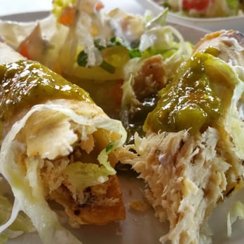 El Patron - Flautas - appetizer cross-section - Mexican Near Me - Flushing, New York El Patron - Flautas - appetizer cross-section - Mexican Near Me - Flushing, New York