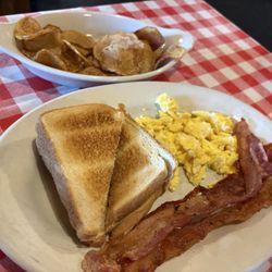 Pat's Cafe - Bacon, scrambled eggs, toast and American fries/homemade potato chips.
