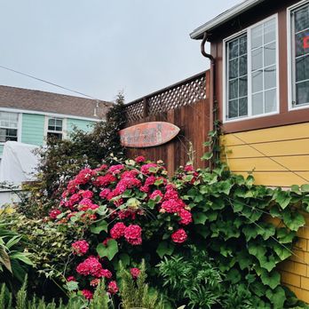 Café Capistrano - Front yard - American Near Me - Half Moon Bay, California Café Capistrano - Front yard - American Near Me - Half Moon Bay, California