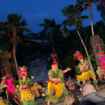 Chief's Luau - Performing Arts Near Me - Kapolei, Hawaii Chief's Luau - Performing Arts Near Me - Kapolei, Hawaii