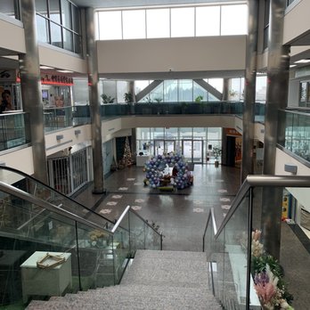 Metro Square - Metro Square Shopping Centre - services and office tenants at 3-floor complex - Shopping Centers Near Me - Markham, Ontario