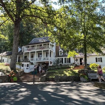 Michie Tavern - Michie Tavern 1784 - Landmarks & Historical Buildings Near Me - Charlottesville, Virginia Michie Tavern - Michie Tavern 1784 - Landmarks & Historical Buildings Near Me - Charlottesville, Virginia