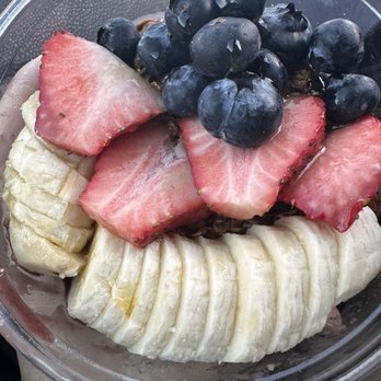 Kai Coffee Hawaii Roastery - Açaí bowl. Base was smooth and flavorful. Packed with delicious fruit. - Coffee Roasteries Near Me - Honolulu, Hawaii