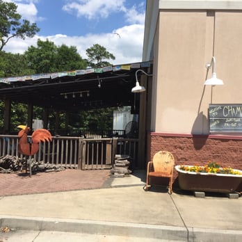 Champy's Famous Fried Chicken - Comfortable outdoor dining area - Southern Near Me - Daphne, Alabama