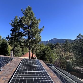 Present and Positive - Roof top views - Yoga Near Me - Idyllwild-Pine Cove, California