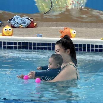 Goldfish Swim School - Wayne - Swimming Lessons/Schools Near Me - Wayne, New Jersey