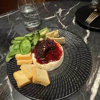 Tanner’s Wine Bar - Baked Brie - Tapas/Small Plates Near Me - Burlington, North Carolina Tanner’s Wine Bar - Baked Brie - Tapas/Small Plates Near Me - Burlington, North Carolina