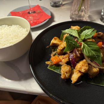 Nur Thai - Fiery Chili Chicken - Thai Near Me - Astoria, New York