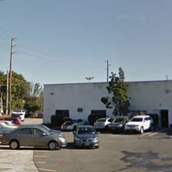 K's Auto - K's Auto Repair shop on Willis Avenue, Mineola, NY located between LIRR grade crossings.
