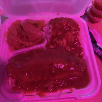 8020 Eatery - Turkey wings with rice/cabbage - Lounges Near Me - Virginia Beach, Virginia