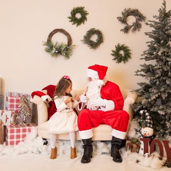 The Memory Collective - Pictures with Santa. - Session Photography Near Me - Cape Coral, Florida The Memory Collective - Pictures with Santa. - Session Photography Near Me - Cape Coral, Florida