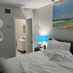 Drift Hotel - King Suite.