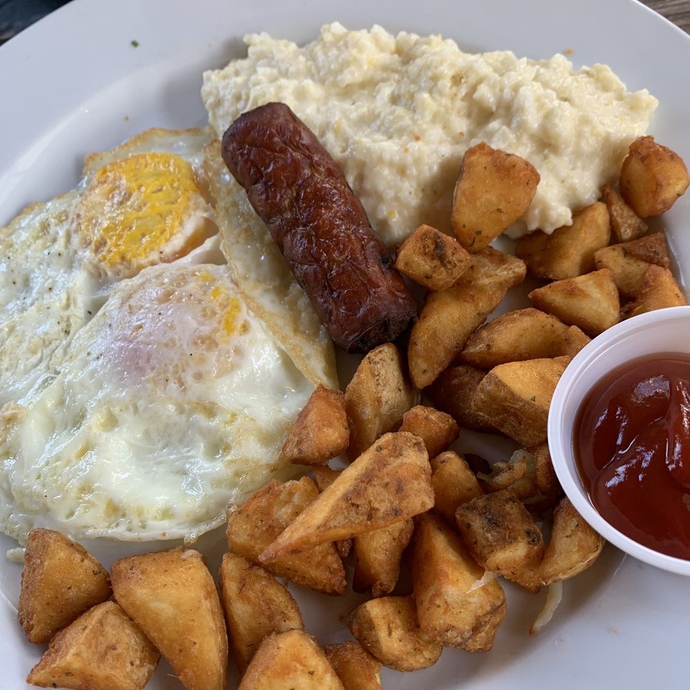 Rustic Table - Eggs, grits, potatoes - Southern Near Me - Pawleys Island, South Carolina Rustic Table - Eggs, grits, potatoes - Southern Near Me - Pawleys Island, South Carolina