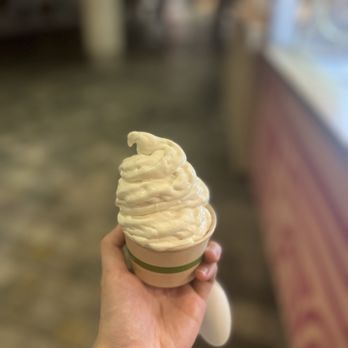 Sweet As - vanilla ice cream with mango - Ice Cream & Frozen Yogurt Near Me - Urban Honolulu, Hawaii Sweet As - vanilla ice cream with mango - Ice Cream & Frozen Yogurt Near Me - Urban Honolulu, Hawaii