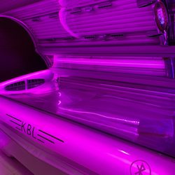 Revere Tanning Salon - Red light therapy