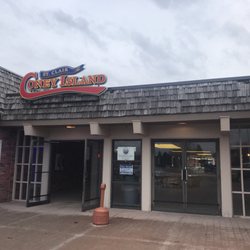 St Clair Coney Island - Entrance - to the side of the strip mall