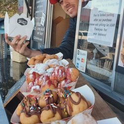 Fredericksburg Mini-Donut Co.
