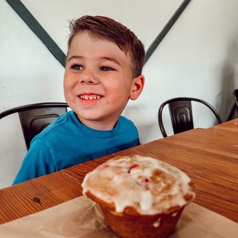 Mud Pie Vegan Bakery - Cranberry orange muffin - Coffee & Tea Near Me - Mission, Kansas