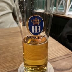 Hofbräukeller - Helles