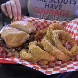 Lone Star Cafe - Mushroom Swiss Burger