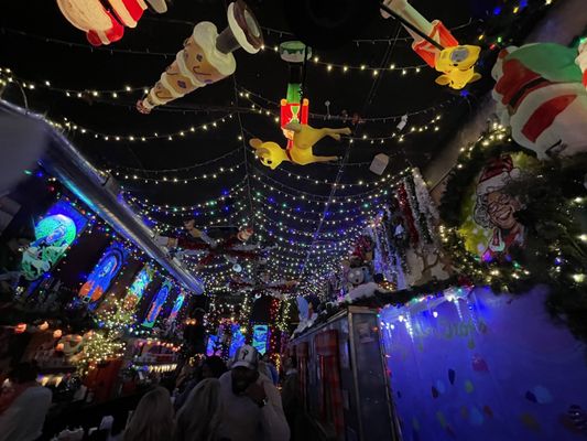 Tinsel by null