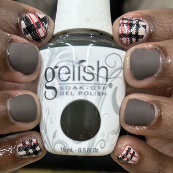 Diva-tude - No chip manicure - Nail Salons Near Me - Chicago, Illinois