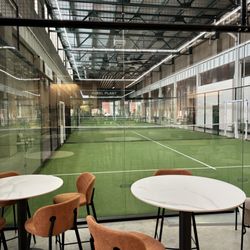The Plant Cafe - Courts