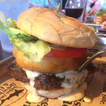 Dogfish Head Brewings & Eats - Indulgence burger - American Near Me - Rehoboth Beach, Delaware