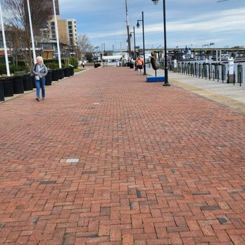 Waterside District - Sports Bars Near Me - Norfolk, Virginia Waterside District - Sports Bars Near Me - Norfolk, Virginia